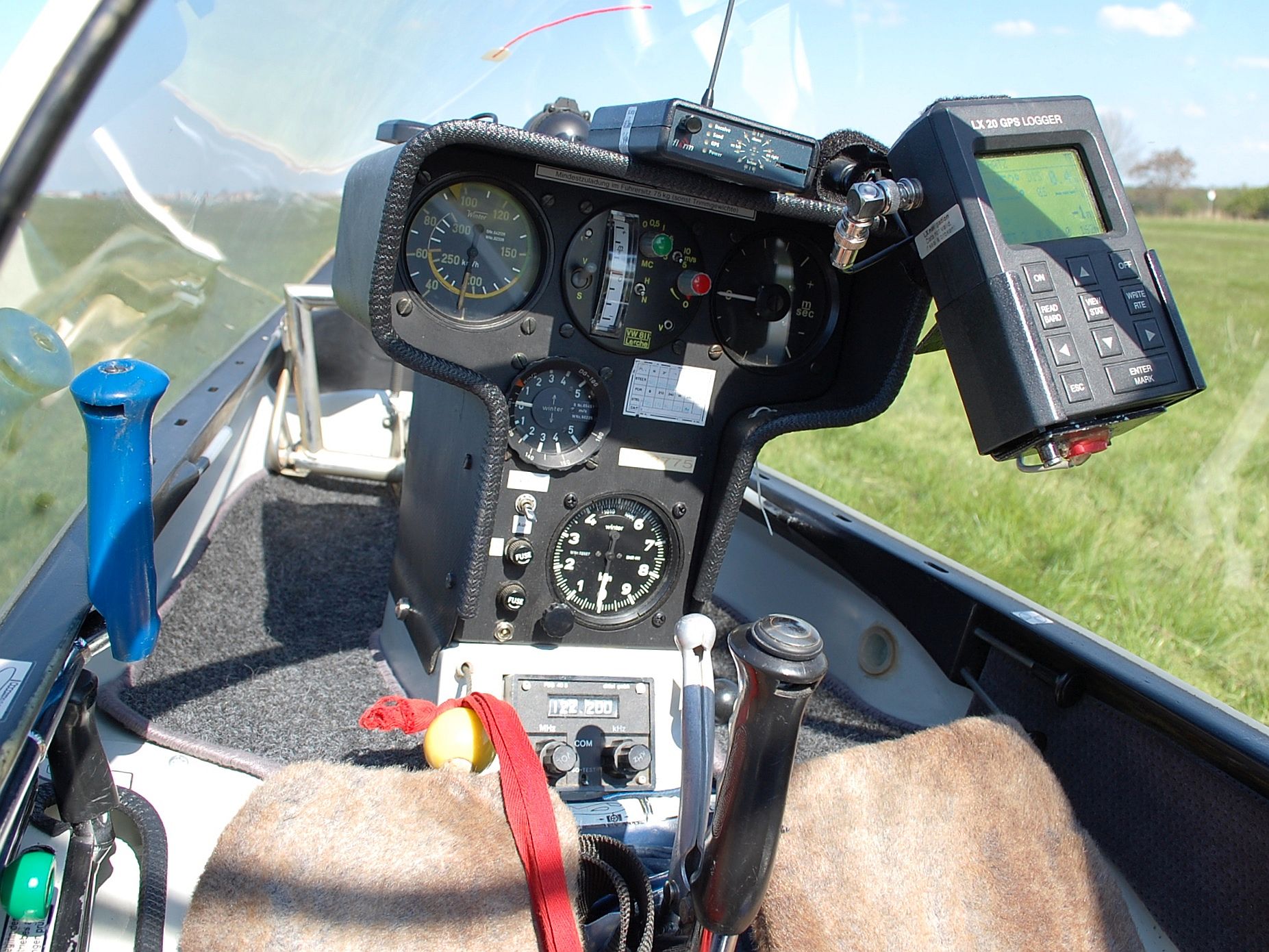 DG-100 Elan Cockpit